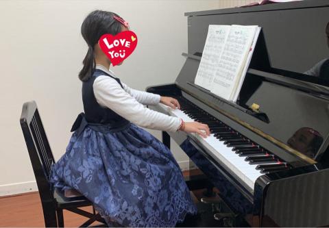 鋼琴主修古老師 - 小一女孩