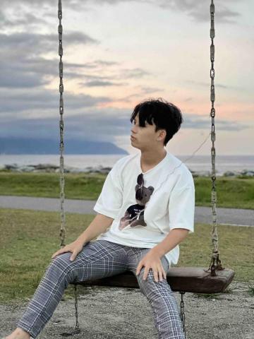 提供應徵服務的專家紀効谷