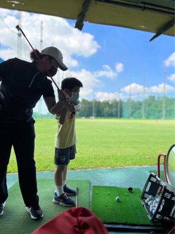 Jane’s cheerful golf - 