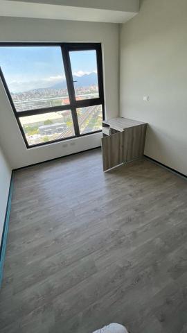 杰輝室內裝潢工程行 專業地板、窗簾、矽利康 - 