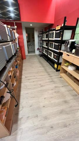 杰輝室內裝潢工程行 專業地板、窗簾、矽利康 - 