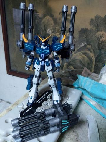 Ngasawa Lin - 1/100 中國製MG版重武裝鋼彈敗者的榮耀版快速素組代工1（花了3天手指痛到不行）