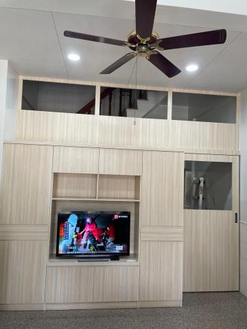 德豐室內裝修 - 鳳山黃小姐客廳隔牆及電視櫃組