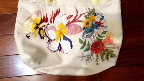 徐煒佩 - 刺繡胚包