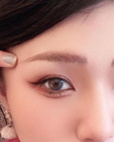 綺云🎀Sunny彩妝造型師 - 野生眉與眼妝