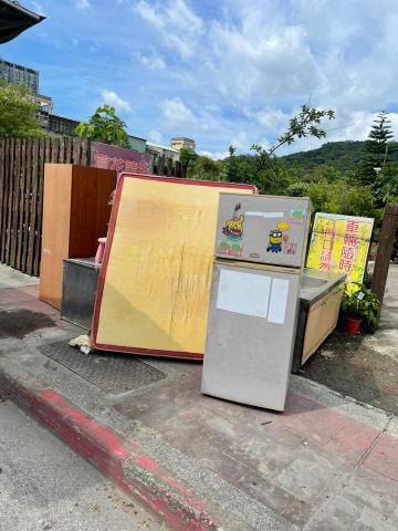 誠家搬家-（台北搬家、新北搬家、桃園搬家、基隆搬家）跟您最棒 - 