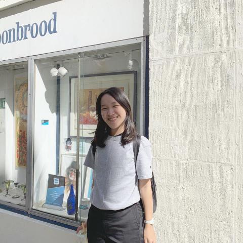 提供挑戰文理服務的專家Sunny