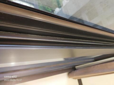 鍾小玲 - 窗戶，窗框，窗溝，玻璃