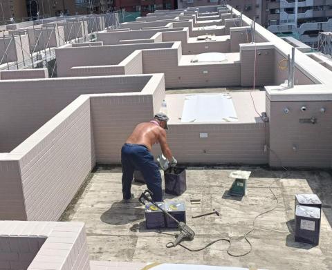 楊軒仁 - 透天水塔頂油性pu施工