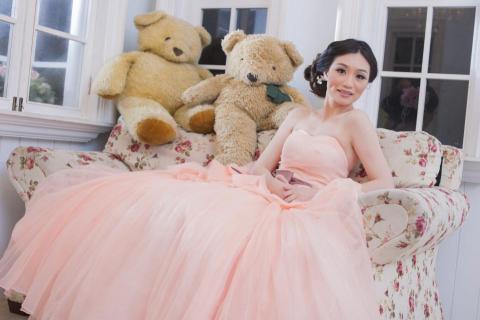 零極限全方位美學 - https://www.facebook.com/zerolimitsbeauty

https://instagram.com/zerolimitsbeauty?igshid=YmMyMTA2M2Y=
