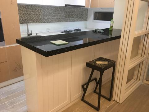 宇崴油漆 - 烤漆吧檯