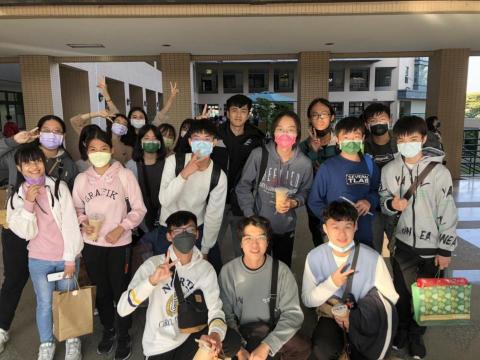 謝睿恩 - 數位學伴計畫-甲仙國中（相見歡活動）