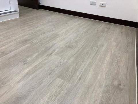鼎鑫地板工程行 - 龜山皇普案場 使用spc石塑礦質地板 鼎鑫地板工程行 - 龜山皇普案場 使用spc石塑礦質地板
