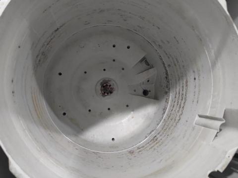 匠洗工藝 - 洗衣機外桶清洗前