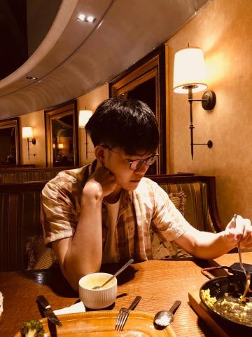 鄭至宸 - 賴 大頭貼 鄭至宸 - 賴 大頭貼