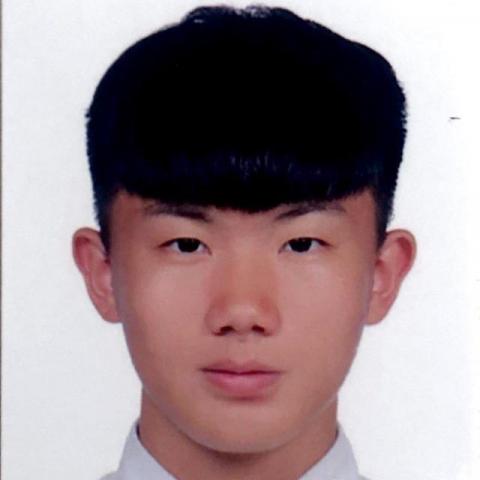 提供國標舞初學服務的專家劉韶颺