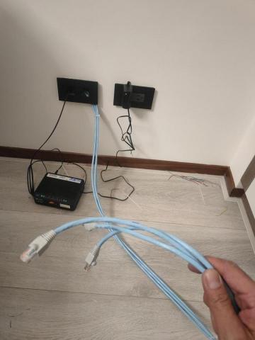 書銘網路通訊有限公司 - 暗管拉網路線