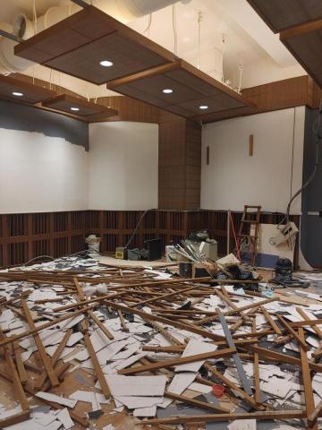 鄭晏宗 - 大學內局部拆除後