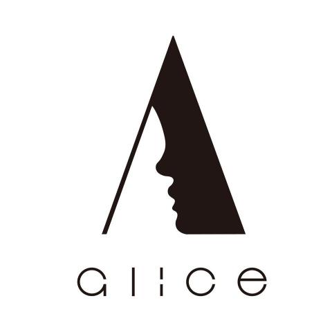 ㄧˊ樂插畫創作 - 香水Logo設計