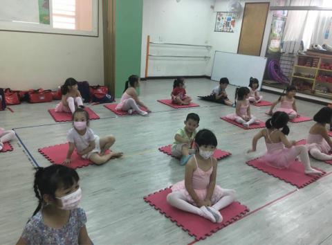 張亦慈 - 舞蹈課教學