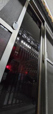 泰瑞爾居家工坊 - 有時候白天擦好的玻璃，夜晚反而才能看得到效果