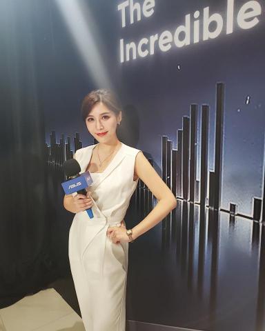 活動主持人/趙菁菁Kitty - 華碩ASUS CES新品媒體發表會 主持