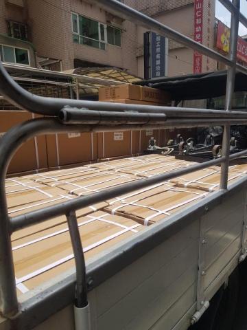 遷職人（精緻）搬家企業社 - 客戶委託代送貨品至南部