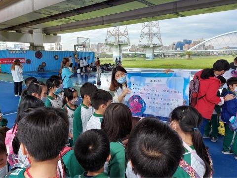 陳姿吟 - 協助辦理學校闖關活動