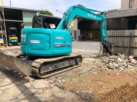 政通工程企業社 - 專營整地 政通工程企業社 - 專營整地