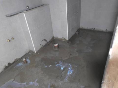 紘宇工程行 - 浴廁乾濕分離軟底磁磚施作