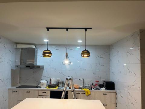 銳潁照明-軌道燈設計安裝 - 