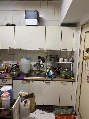 鑫潔能環保清潔實業有限公司 - 案例一
廚房拆除(施工前
