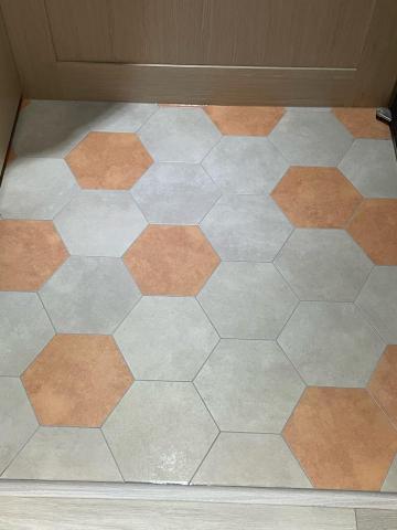 聖辰地板設計(塑膠地板代工達人賴桑) -  聖辰地板設計(塑膠地板代工達人賴桑) -