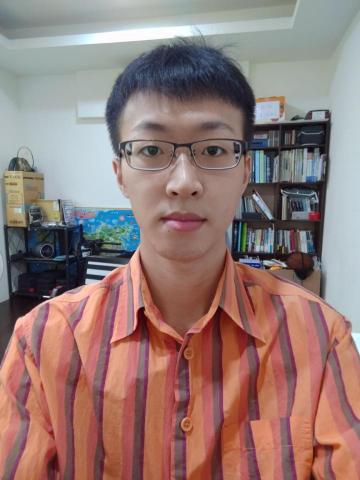 提供陽光高爾夫服務的專家朱逸彬