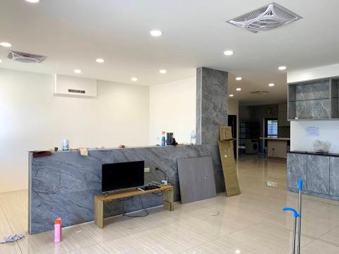 皇之城工程有限公司 - 