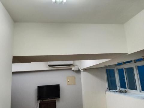 王政遠 - 冷氣機開孔修補完成照。電視牆跳色服務 王政遠 - 冷氣機開孔修補完成照。電視牆跳色服務