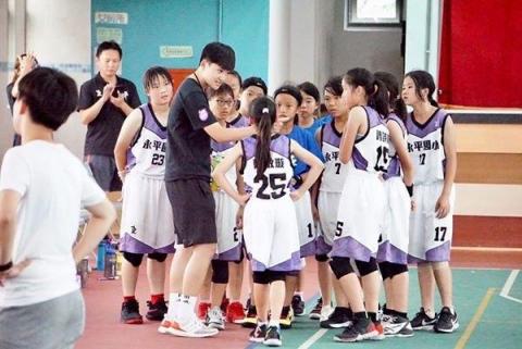 陳亭羽 - 永平國小女籃校隊