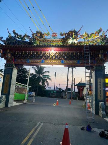 保力工程行 - 廟宇牌樓燈光配置中