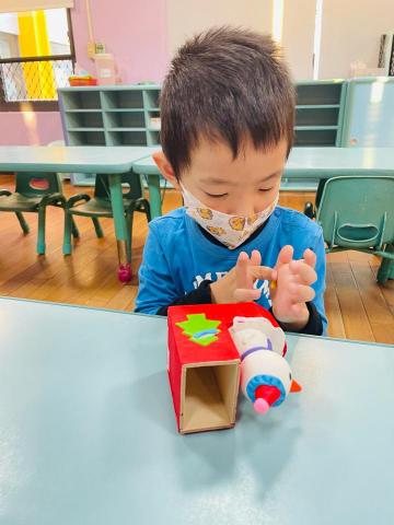 黛飾萍藝工作室 - 黏土創作