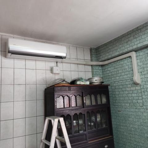 黃偉 - 廚房飯廳室內