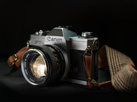 卓翰滕 James - 網拍用純色背景商業攝影