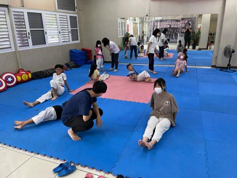 中華民國青少年體育協會 - 護身倒法