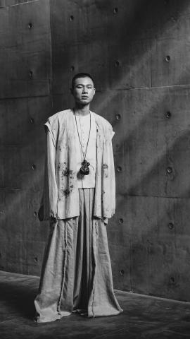 Shanoe - ：：活動紀錄：：
實踐服設畢業製作後台拍攝