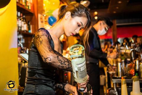 Carrie - 調酒師工作照