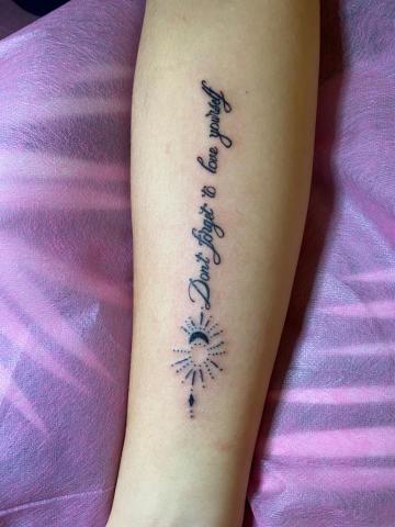 Arik - ?黑白刺青 設計? Arik - ?黑白刺青 設計?