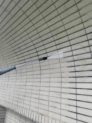 提供玻璃欄杆矽利康服務的專家劭