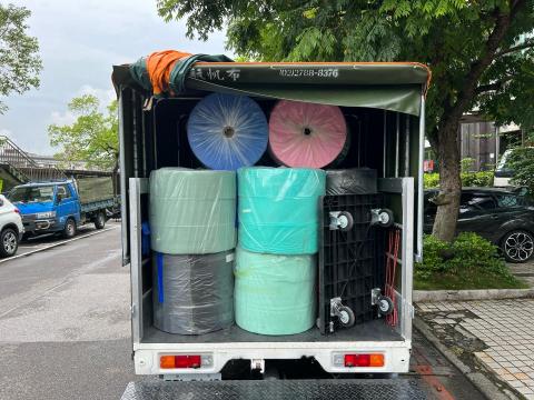 大叔阿漢貨運行 - 口罩原料布運送，內湖➡️新竹