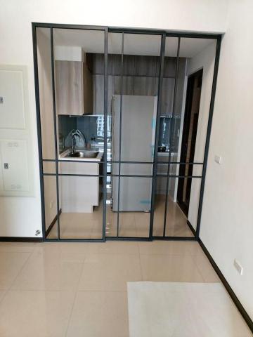 黃嘉文 - 烤漆鐵件拉門製作