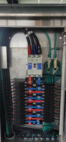 星電工務所 - 太陽能發電站分電總盤箱
