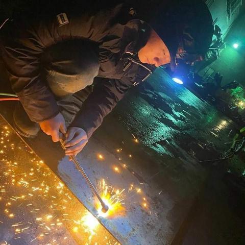 提供冷暖氣服務的專家馮冠文